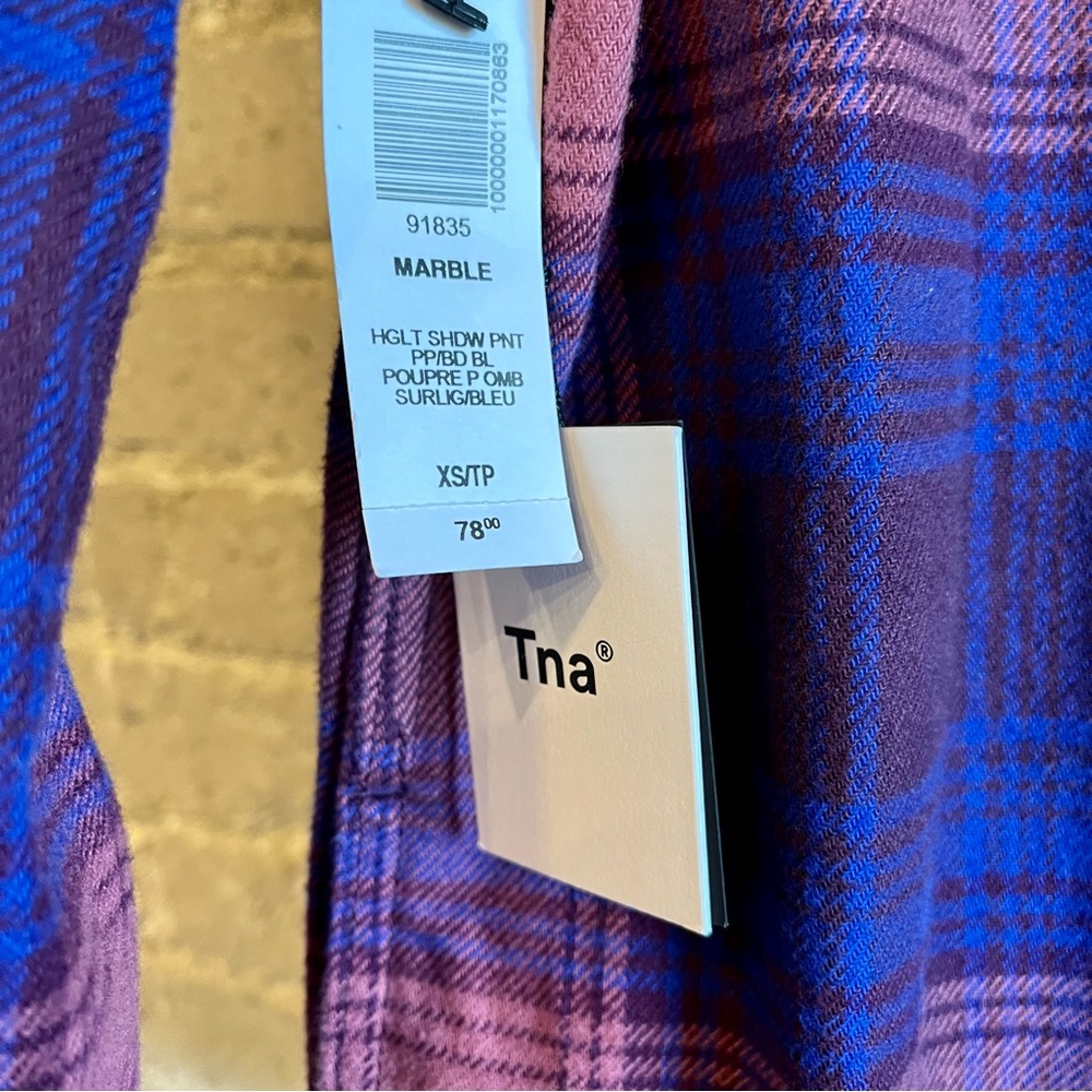 Artitzia TNA Marble Button Up - Size XS - Picture 3 of 8